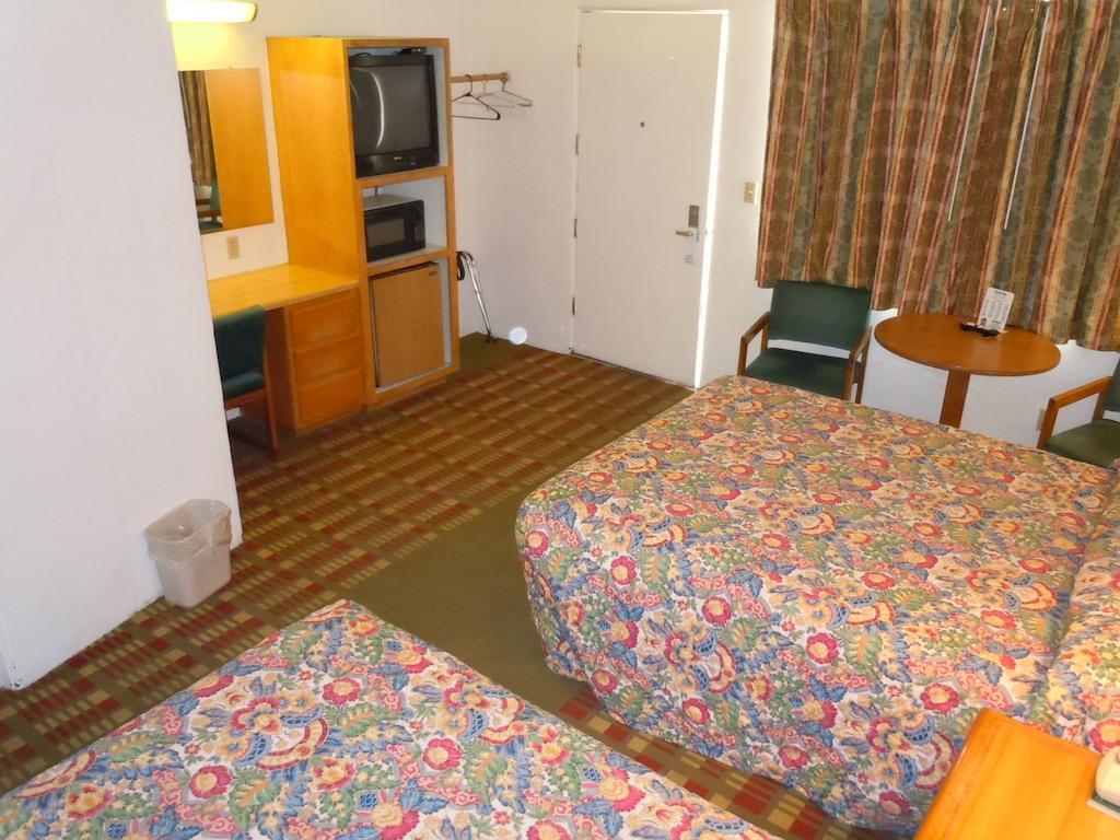 Value Inn Fallon Εξωτερικό φωτογραφία